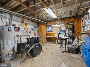 2833 S 12TH Street, Philadelphia PA 19148