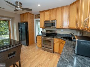 1180 Ballytore Road, Huntingdon Valley PA 19006