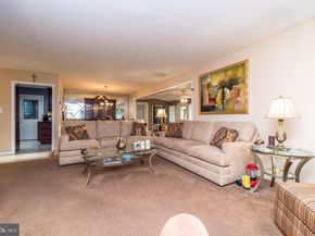 29 Hope Road, Levittown PA 19056