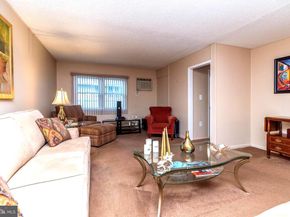 29 Hope Road, Levittown PA 19056