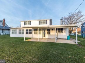 29 Hope Road, Levittown PA 19056