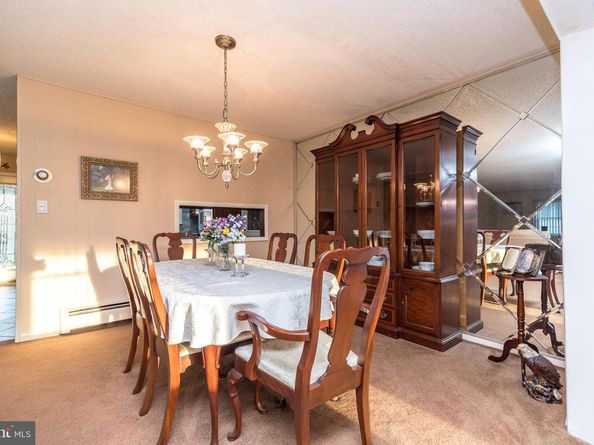 29 Hope Road, Levittown PA 19056