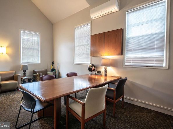 1630 W Abingdon Drive 202, Alexandria VA 22314