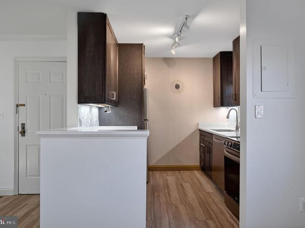 1630 W Abingdon Drive 202, Alexandria VA 22314