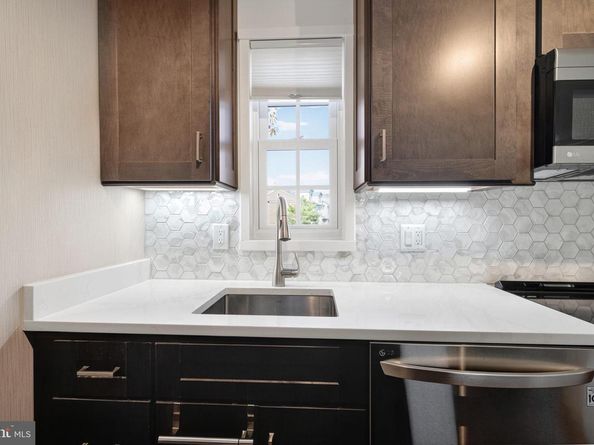 1630 W Abingdon Drive 202, Alexandria VA 22314