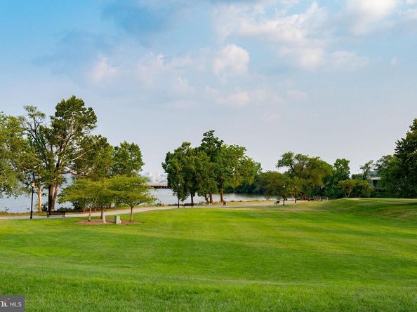 1630 W Abingdon Drive 202, Alexandria VA 22314