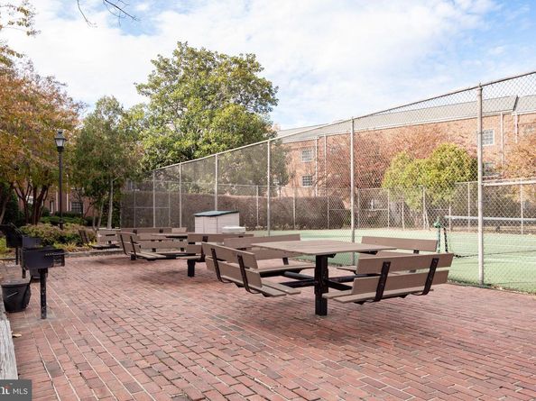 1630 W Abingdon Drive 202, Alexandria VA 22314