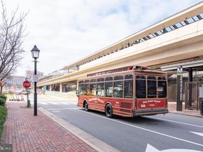 1630 W Abingdon Drive 202, Alexandria VA 22314