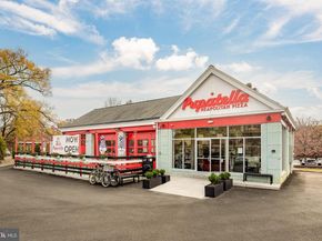 1630 W Abingdon Drive 202, Alexandria VA 22314