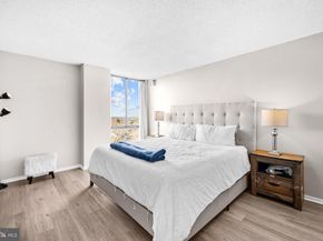 2300 Pimmit Drive 807, Falls Church VA 22043