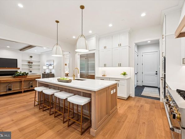 5614 Glenwood Road, Bethesda MD 20817