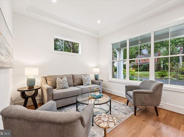 5614 Glenwood Road, Bethesda MD 20817