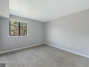 1623 Parkcrest Circle 9B/300, Reston VA 20190