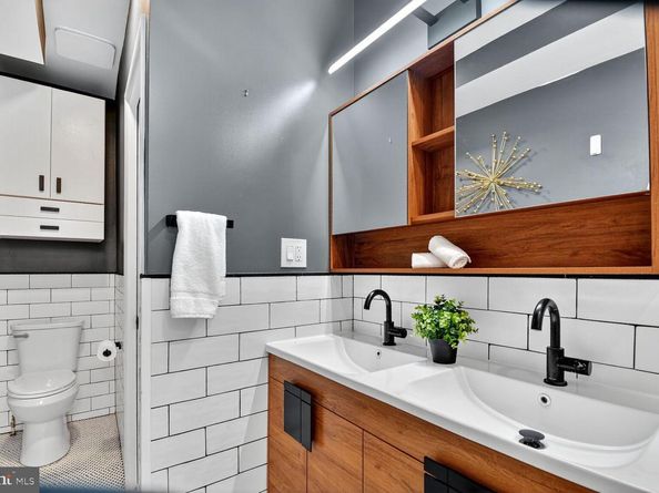 1027 6TH Street NE, Washington DC 20002