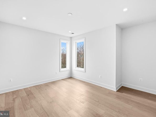 719 Meadow Lane SW, Vienna VA 22180