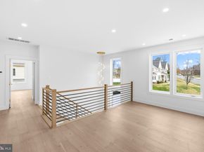 719 Meadow Lane SW, Vienna VA 22180