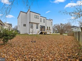 719 Meadow Lane SW, Vienna VA 22180