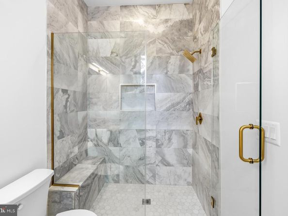 719 Meadow Lane SW, Vienna VA 22180