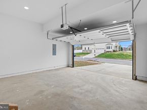 719 Meadow Lane SW, Vienna VA 22180