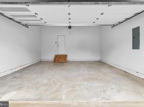 719 Meadow Lane SW, Vienna VA 22180