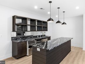 719 Meadow Lane SW, Vienna VA 22180