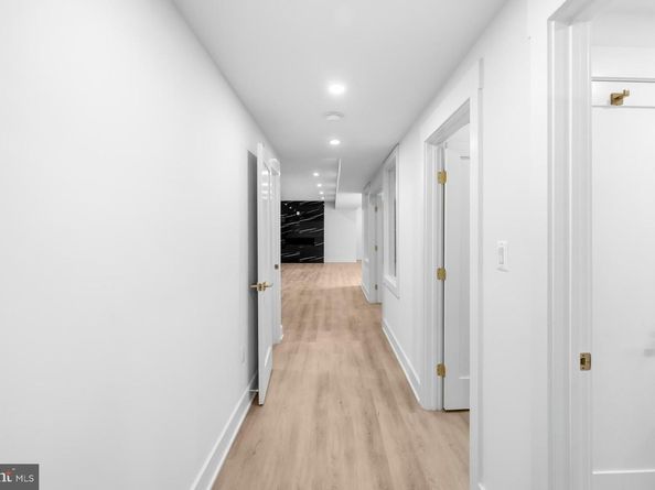 719 Meadow Lane SW, Vienna VA 22180