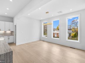 719 Meadow Lane SW, Vienna VA 22180