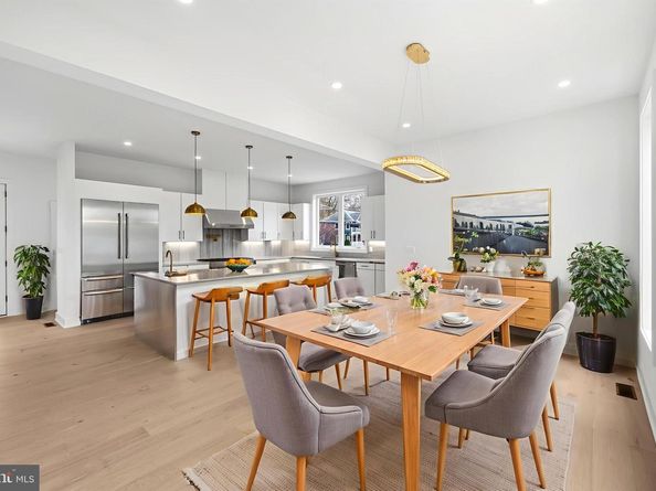 719 Meadow Lane SW, Vienna VA 22180