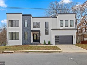 719 Meadow Lane SW, Vienna VA 22180