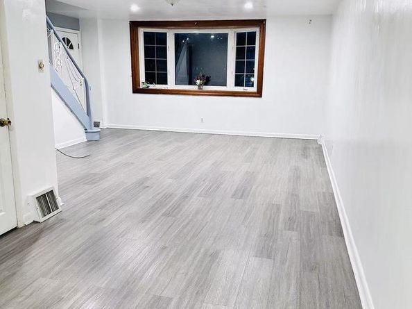 11701 Millbrook Road, Philadelphia PA 19154