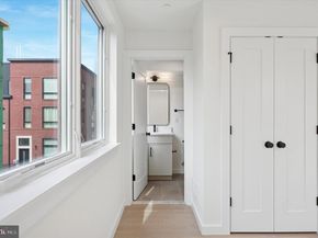 616 N Brenna Walk, Philadelphia PA 19123