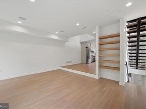 616 N Brenna Walk, Philadelphia PA 19123