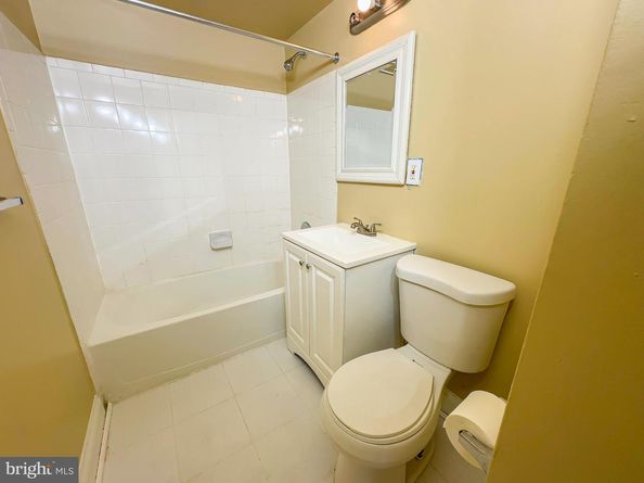 4810 Quarles Street NE 201, Washington DC 20019