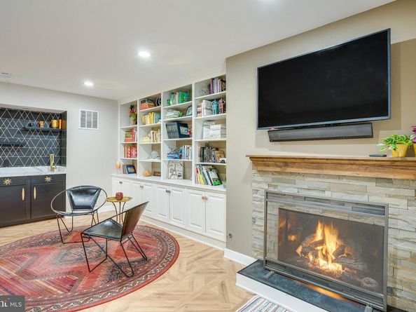 1640 Wainwright Drive, Reston VA 20190