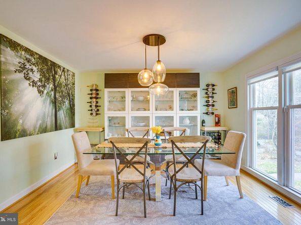 1640 Wainwright Drive, Reston VA 20190