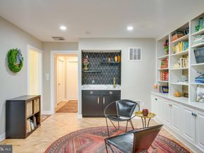 1640 Wainwright Drive, Reston VA 20190