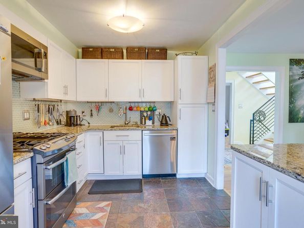 1640 Wainwright Drive, Reston VA 20190