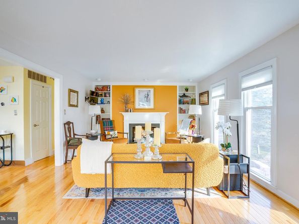 1640 Wainwright Drive, Reston VA 20190