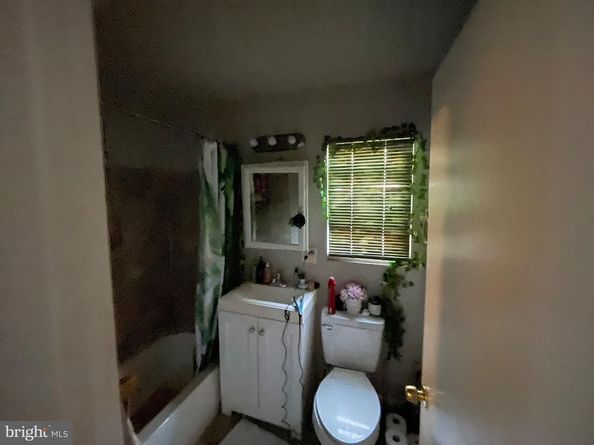 7322 Ruskin Road, Philadelphia PA 19151