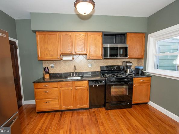 7122 Shelbourne Street, Philadelphia PA 19111