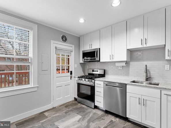 1400 S Barton Street 425, Arlington VA 22204