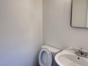 3674 Salina Road, Philadelphia PA 19154