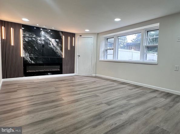 3674 Salina Road, Philadelphia PA 19154