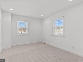 8328 Roberts Road, Elkins Park PA 19027