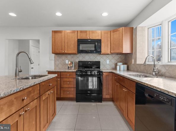 8328 Roberts Road, Elkins Park PA 19027