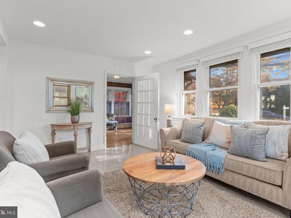 8328 Roberts Road, Elkins Park PA 19027