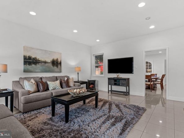 8328 Roberts Road, Elkins Park PA 19027