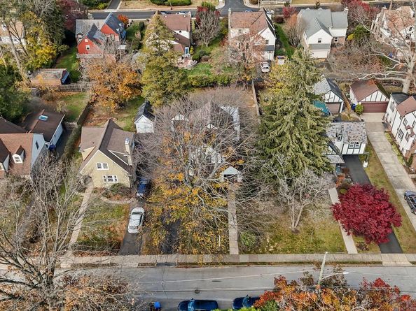 8328 Roberts Road, Elkins Park PA 19027