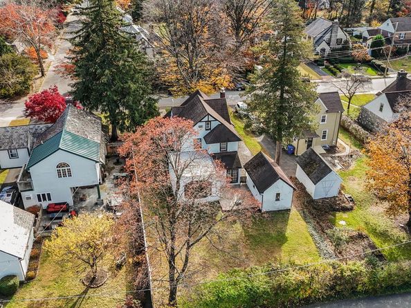 8328 Roberts Road, Elkins Park PA 19027