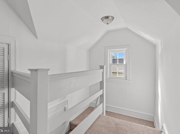 8328 Roberts Road, Elkins Park PA 19027